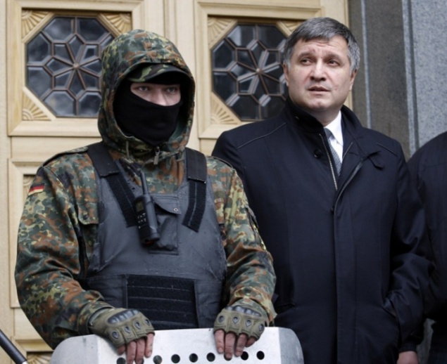 Аваков предупредил украинцев о готовящихся терактах и перевел правоохранителей на усиленный режим работы