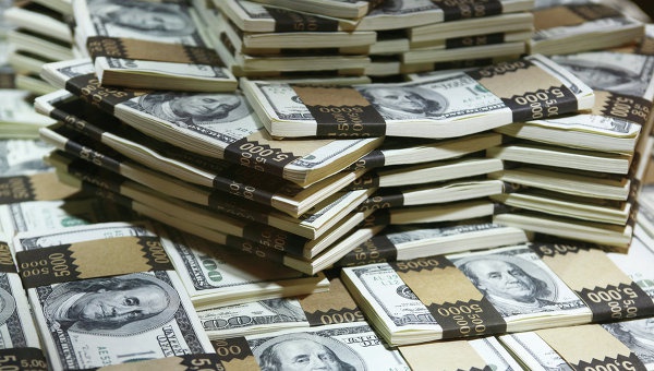 Бориспольские таможенники конфисковали у американца 51,5 тыс незадекларированных долларов