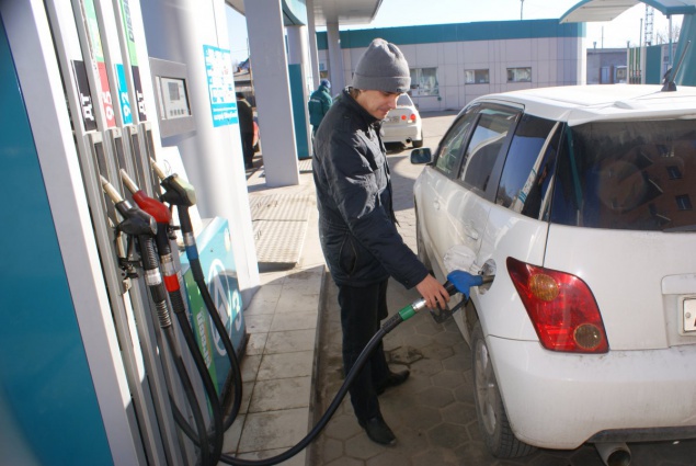 Цена на бензин и топливо в Киеве (24 ноября)