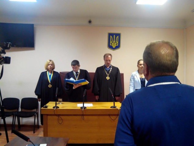 За взятку в 350 тыс грн киевский суд приговорил к десяти годам генерала Госпогранслужбы (фото)