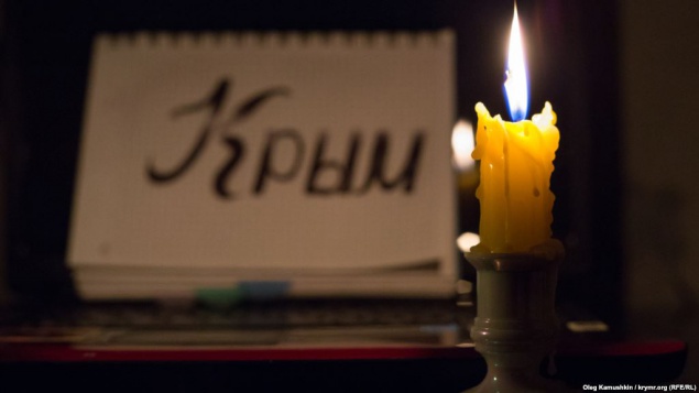 В Крыму электричество подается “по графику аварийных отключений”