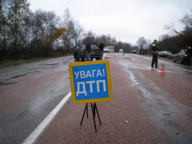 В Киевской области перевернулась маршрутка, пятеро пострадавших