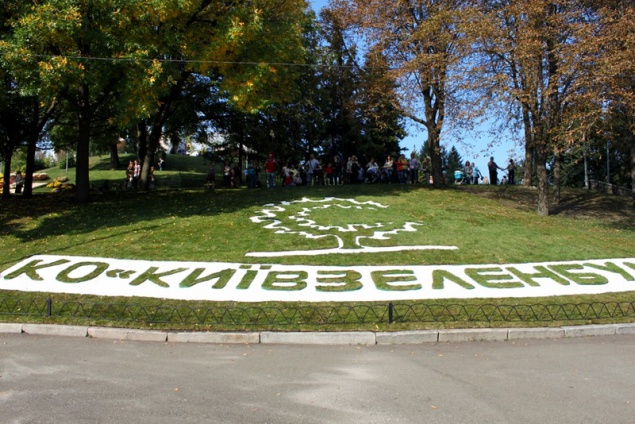 КО “Киевзеленстрой” обновило 470 объектов зеленого хозяйства