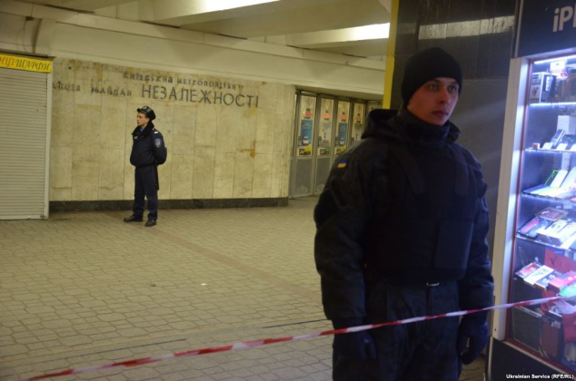 На станции метро “Майдан Незалежности” искали бомбу