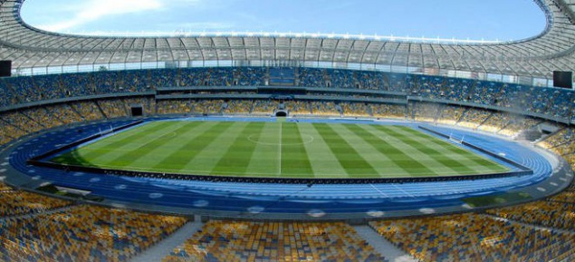 В Киеве осудили фаната “Динамо”, дравшегося на стадионе с чернокожими