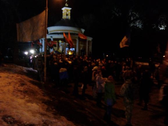 Сегодня в Киеве почтили память Героев Крут (+фото)