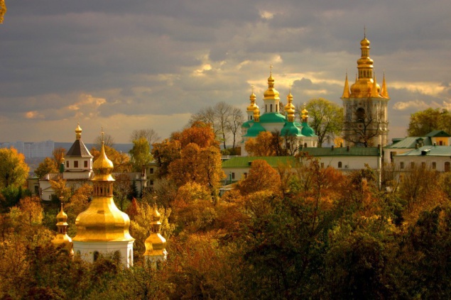 Киевсовет не стал рассматривать петицию о передаче Лавры в ведение Киевского патриархата