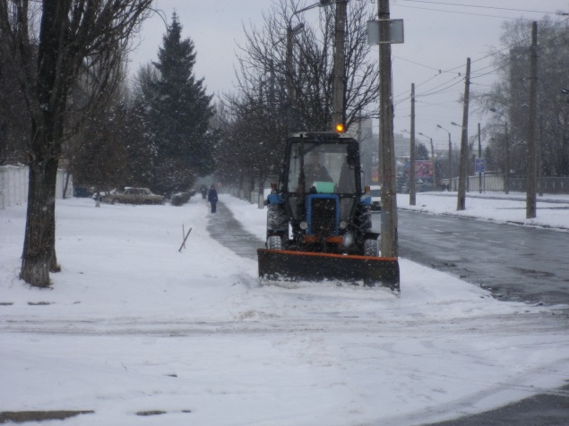 Киев чистили от снега под присмотром Кличко
