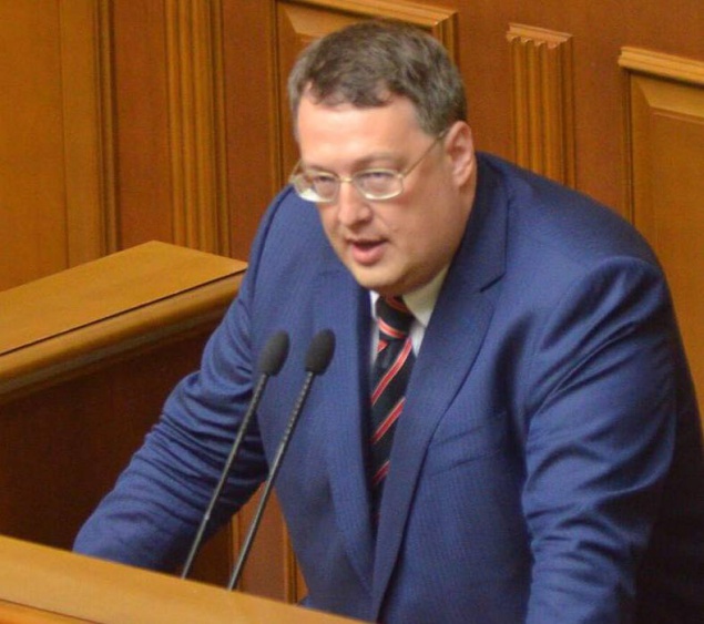 Патрульный Олейник не причастен к делу против Майдана, - Геращенко