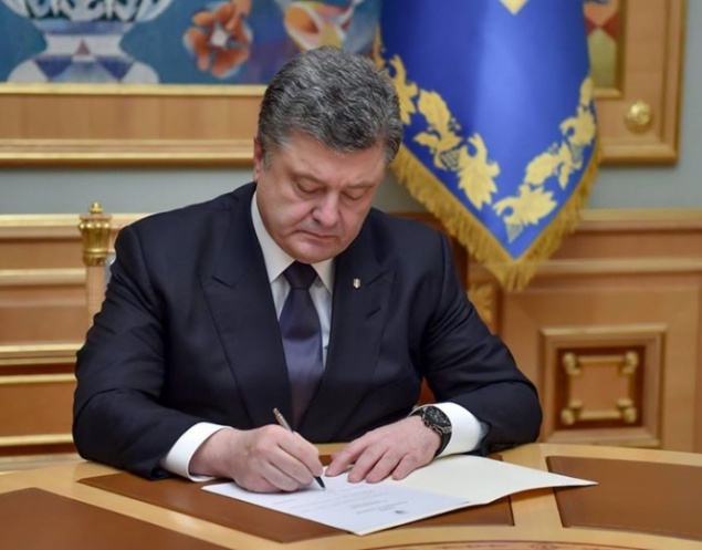 Порошенко уволил судью Калиниченко, которая вела дела активистов Майдана и коммерческие споры депутата Грановского