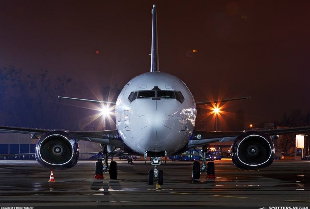 Самолет Киев-Батуми вернулся в аэропорт из-за разгерметизации пассажирской кабины