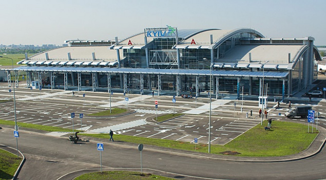 Заминировали терминал аэропорта “Киев” (Жуляны)