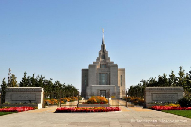 Киевсовет не спешит отдавать мормонам 20 млн грн