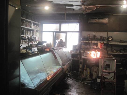 В Броварском районе неизвестные закидали магазин зажигательной смесью