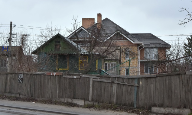 Жена Ляшко Росита приобрела земельный участок в Киеве за полцены