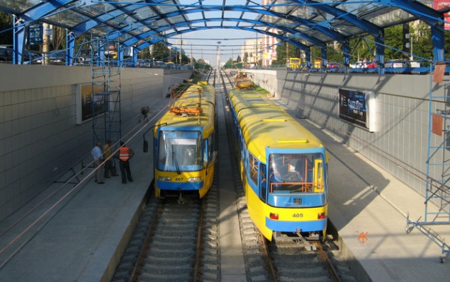 Из-за поломки остановился киевский скоростной трамвай