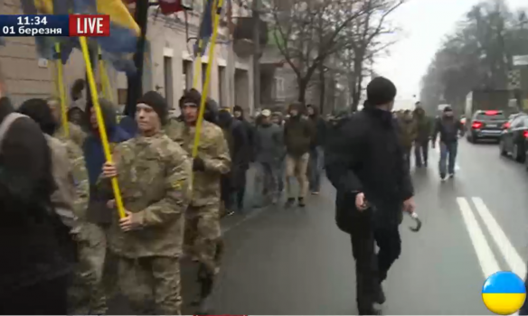 “Азов” пикетирует СИЗО СБУ в поддержку Краснова (+фото, видео)