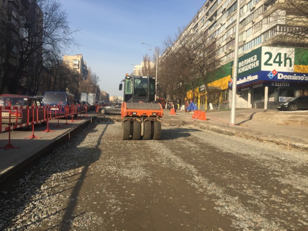Движение по улице Васильковской в Киеве временно ограничено