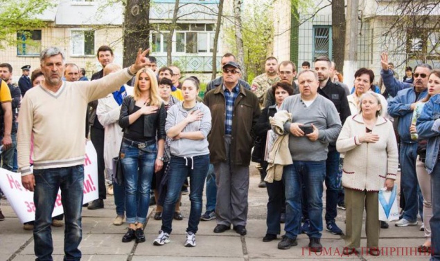 На вече в Коцюбинском община решила люстрировать местных депутатов