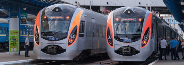 На пасхальные и майские праздник назначен дополнительный скоростной поезд Киев-Харьков