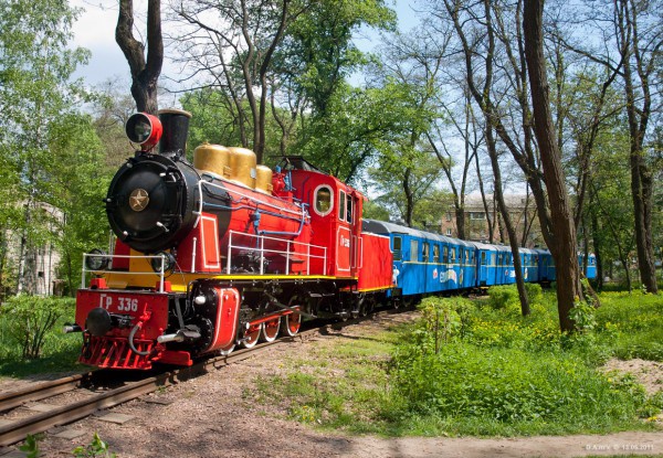 В Киеве открывает весеннее-летний сезон детская железная дорога