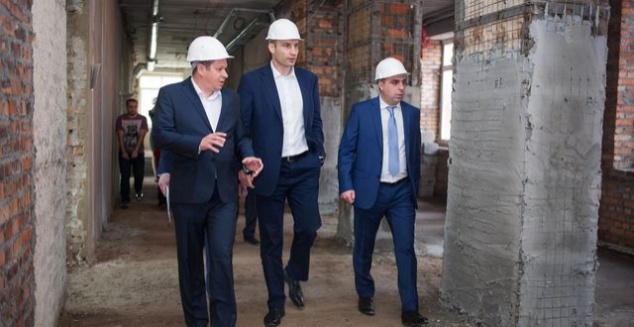 1 сентября в Святошинском районе откроется реконструированная школа, которую жители района ждали 10 лет, - Виталий Кличко