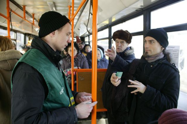 В Киеве пассажиры-“зайцы” избили контролеров