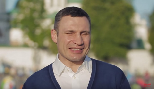 Кличко поздравил киевлян с Пасхой и призвал верить в людей, которые рядом (видео)