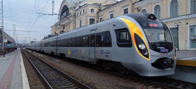С 13 мая поезд Киев-Запорожье будет курсировать пять раз в неделю