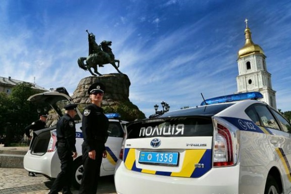 Общественный порядок в центре Киеве будут охранять 3 тыс. правоохранителей