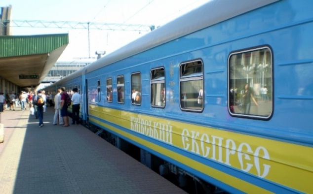 На Троицу и День Конституции назначен дополнительный поезд Киев – Одесса