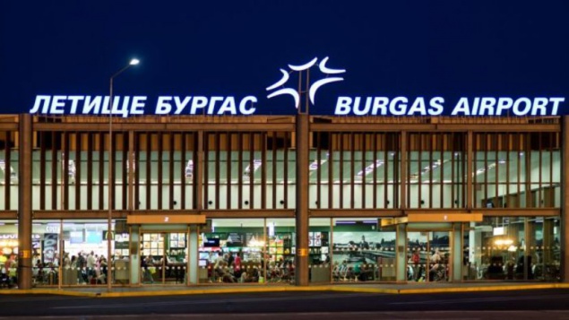 Около 150 украинец не могут вылететь из аэропорта в Болгарии в Киев