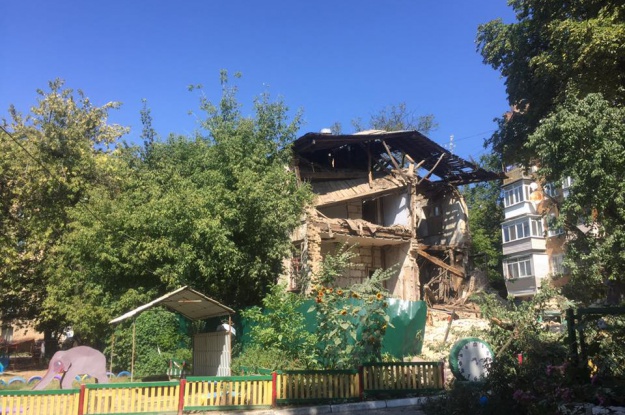 В КГГА возложили вину за обрушение дома в центре Киева на владельца