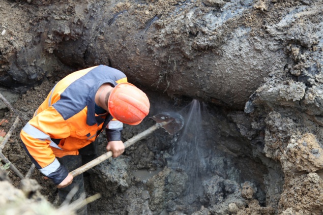 В Деснянском районе Киева завершен ремонт канализационного коллектора