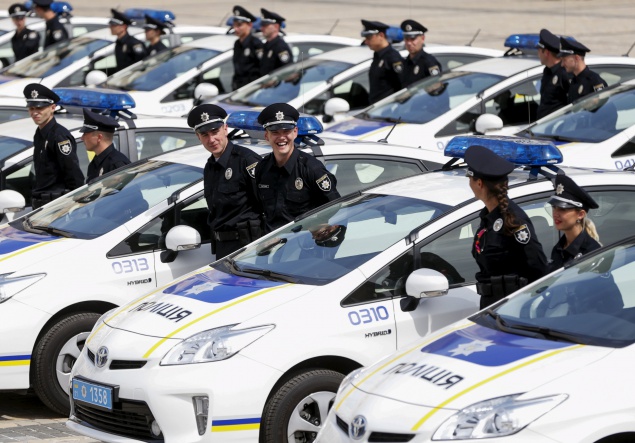 Столичные патрульные заплатят знакомой фирме 1,5 млн гривен за техобслуживание своих авто