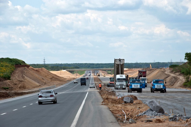 Фирма бывшего партнера экс-главы “Укравтодора” получила 1,3 млн гривен на ремонт дороги Киев - Знаменка
