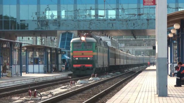 В Киеве на вокзале мужчину переехал поезд