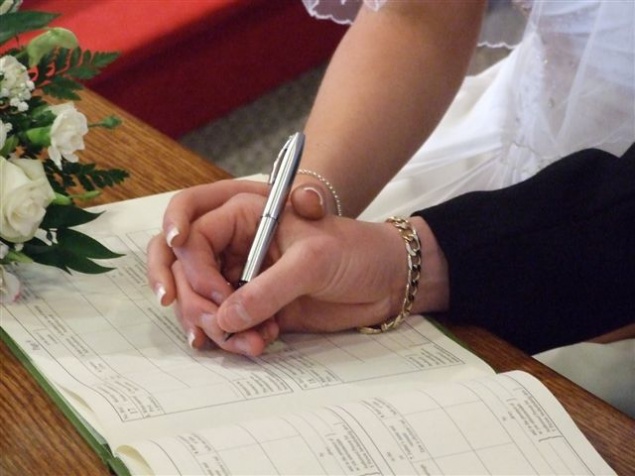 С завтрашнего дня киевляне смогут пожениться в ускоренном режиме