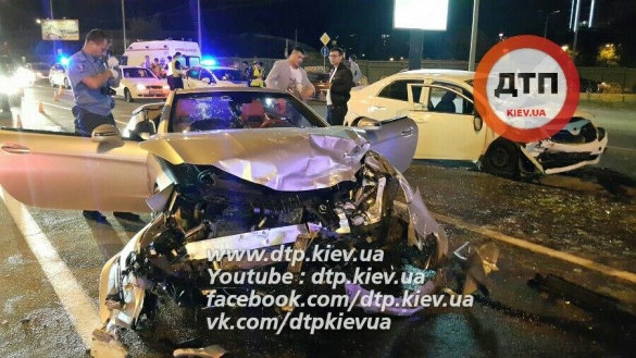 В Киеве произошла авария с участием авто экс-чиновника Госземагентства (видео)