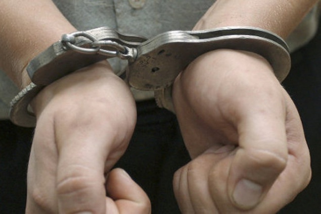 На Киевщине задержали полицейского-торговца наркотиками (фото)