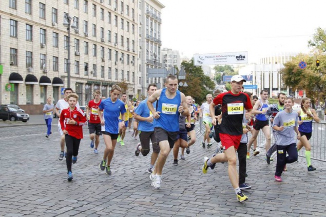 Центр Киева закроют для транспорта на выходные из-за празднования Дня физкультуры и спорта