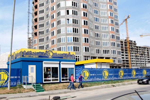 Киевгорстрой возобновил работы на своих стройплощадках