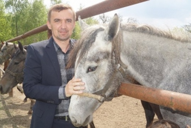 Главного коневода Украины поймали на взятке в 35 тысяч долларов
