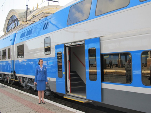 Между Харьковом и Киевом начнет курировать двухэтажный скоростной поезд