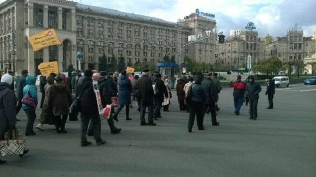 Движение по улице Крещатик в Киеве разблокировали