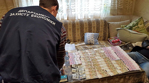 Правоохранители поймали сотрудников КГГА на растрате 15 млн гривен