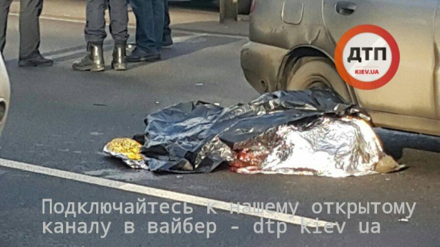 На проспекте Победы в столице затор по причине смертельного ДТП (фото, видео)