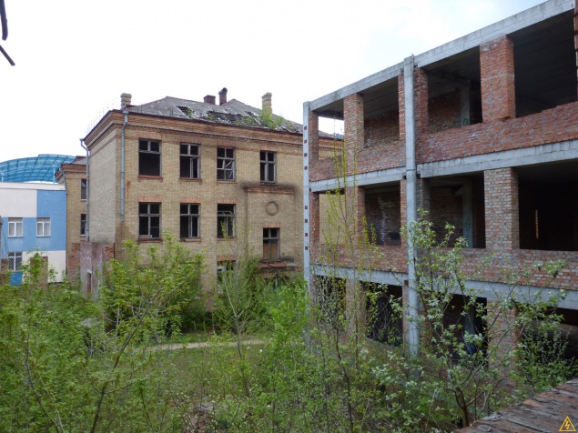 В столичном поселке Быковня “забыли” достроить школу - депутат Картавый