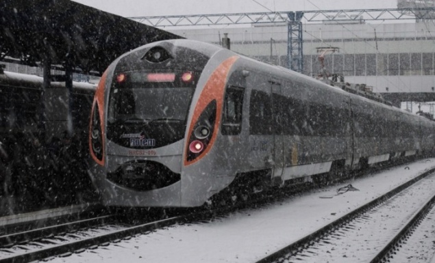В декабре скоростной поезд Киев-Харьков-Киев осуществит дополнительные рейсы