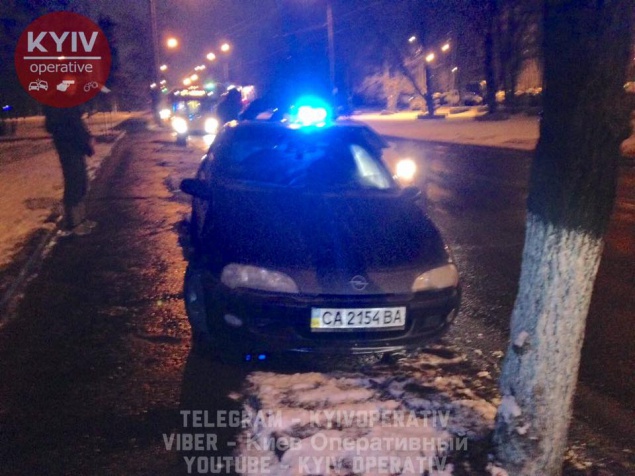 В Киеве задержали пьяных “черкасских полицейских” на автомобиле (фото, видео)